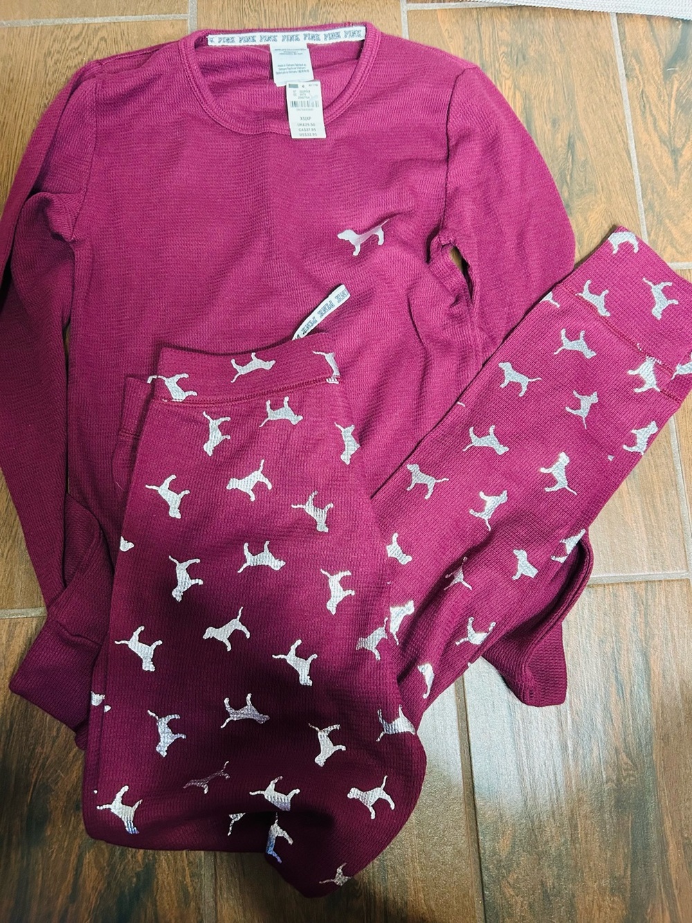 PINK Victoria's Secret Burgundy Long Sleeve Pajama Set with White Dog Print XS